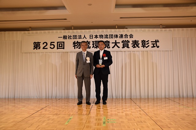 左画像
